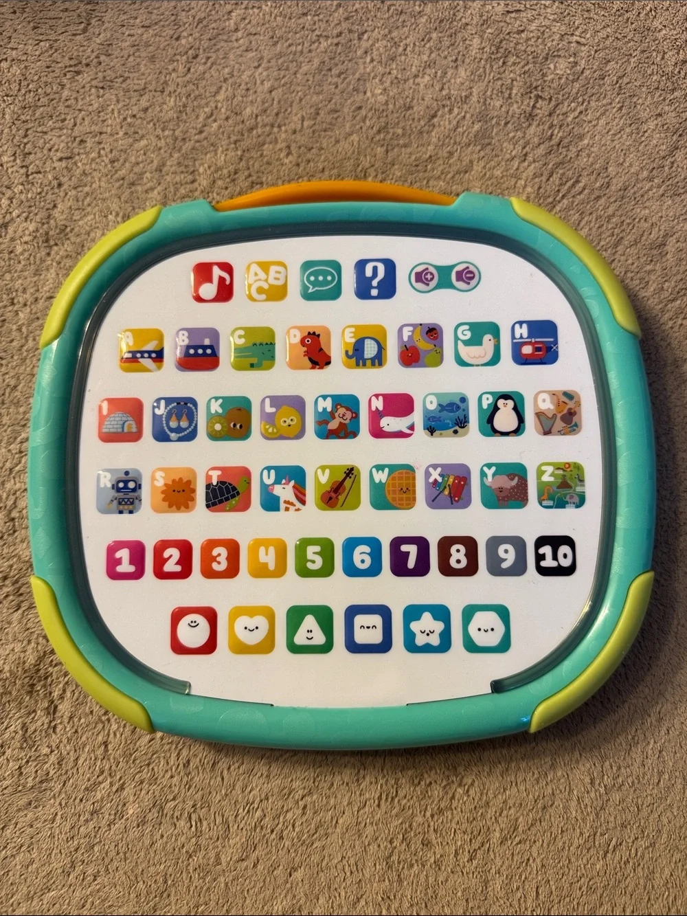 Gigglescape Electronic Learning Tablet with Light Soft Handle Bilingual Target